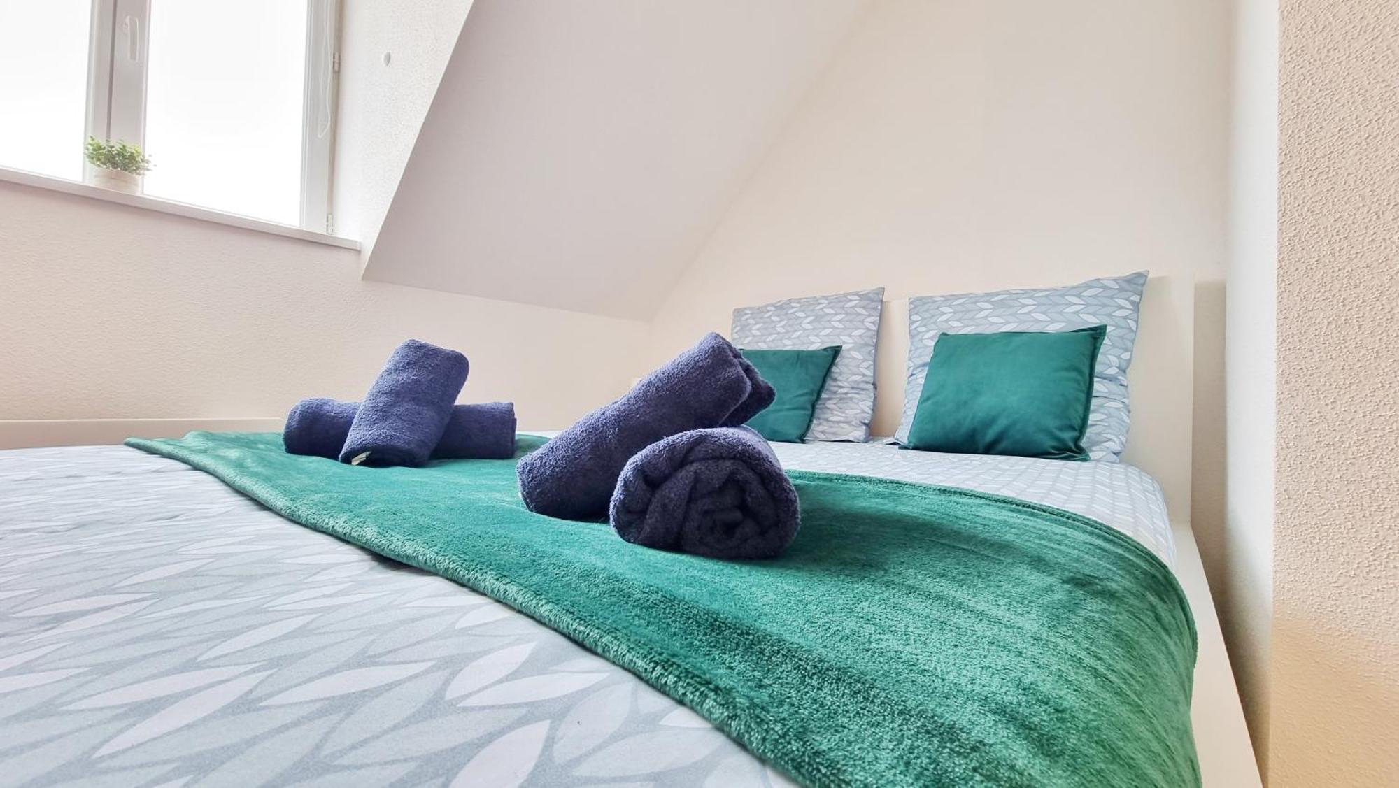 Le Triplex - 5 Chambres - 10 Pers- Fibre - Relax Bnb Mulhouse Eksteriør bilde